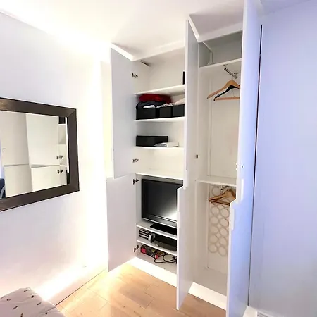 Lovely 10 Min Walk To Louvre 3 Persons Apartment